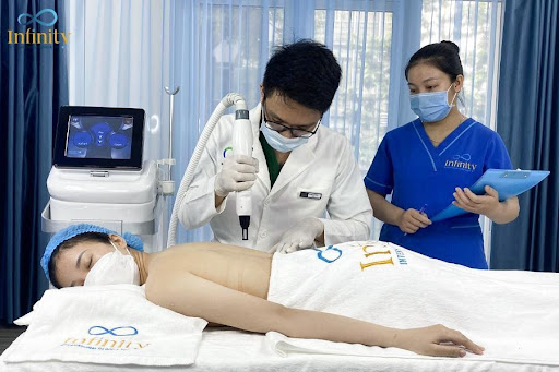 Phòng khám Chuyên khoa da liễu Infinity - Địa chỉ điều trị viêm nang lông hiệu quả tại TP Hồ Chí Minh
