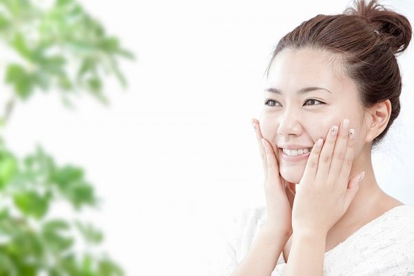 Những nguyên tắc dưỡng ẩm bạn nên thực hiện trong mùa đông để da đẹp hơn