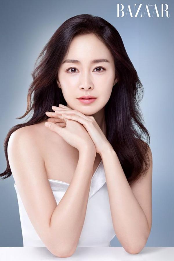 Một loại nước uống được Kim Tae Hee dùng vào mỗi buổi sáng để da bóng khỏe